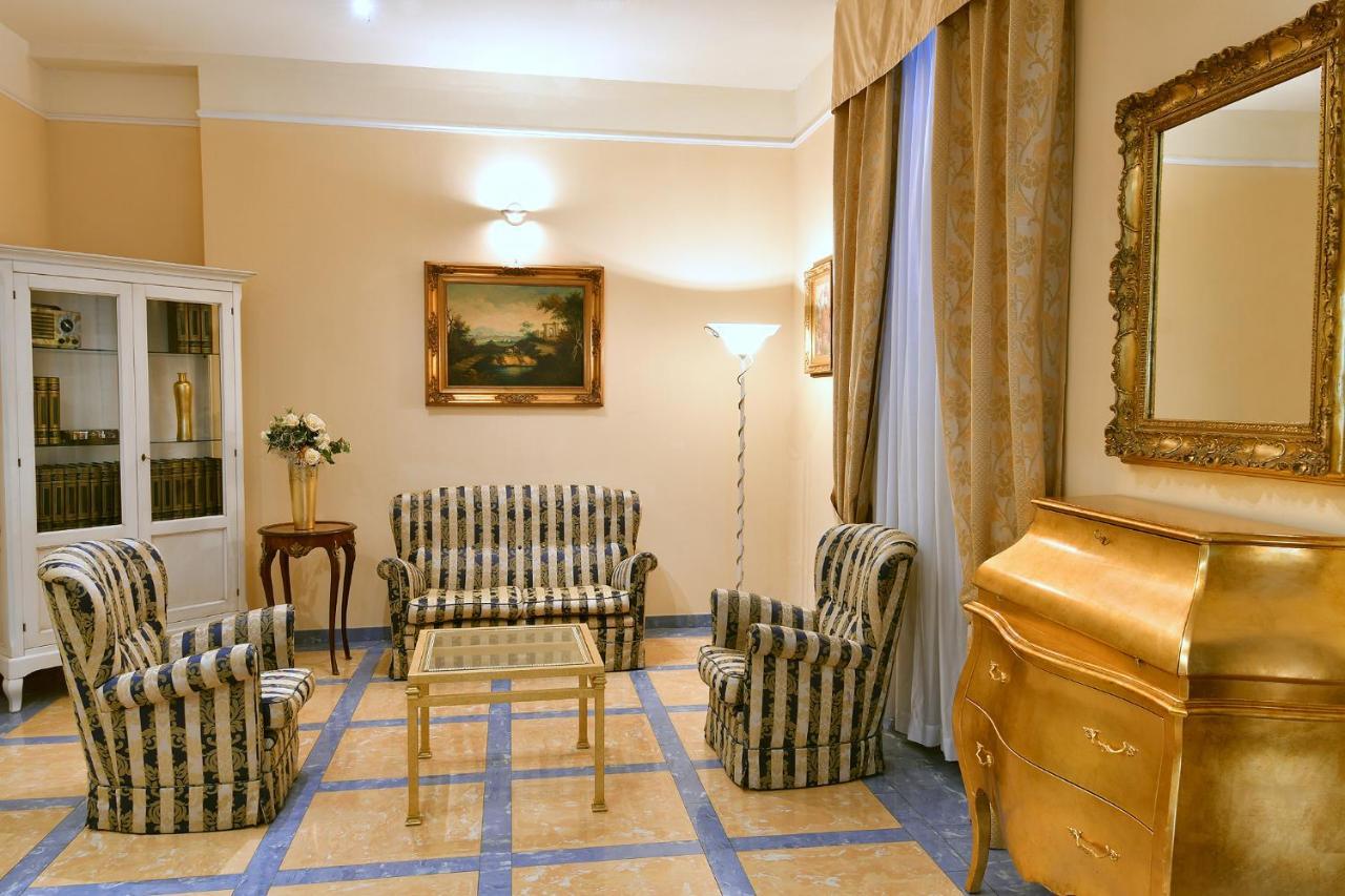 Hotel Butterfly Montecatini Terme Buitenkant foto