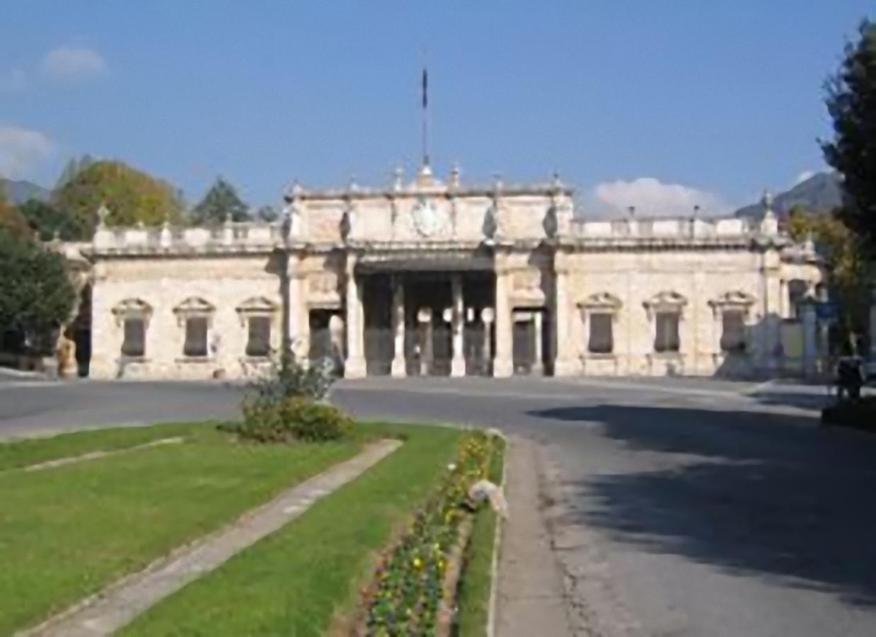 Hotel Butterfly Montecatini Terme Buitenkant foto